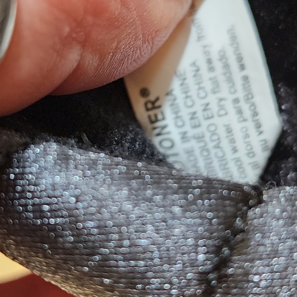 ISOTONER black Arch Contour memory foam Black Slippers size 7.5-8 - Picture 11 of 12